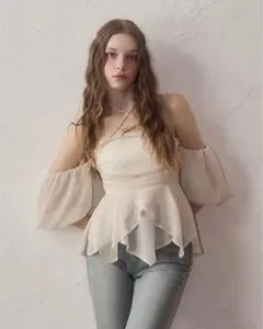 YILON BIJOU OFFSHOULDER BLOUSE - メルカリ