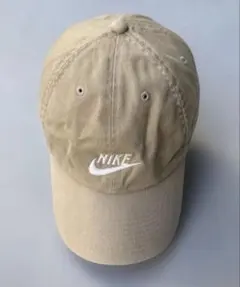 ベージュ キャップ