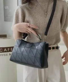 ハンドバッグ ショルダーバッグ 斜めがけ ブラック レザー シンプル