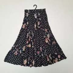 美品　バツ　Ba-tsu.　ティアードロングスカート花柄のサムネイル