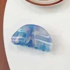 【ブルー】マーブル模様 半円型　ヘアクリップ バンスクリップ　大人可愛い　黄緑