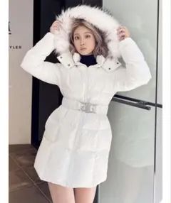 SymmetryGYDAベルト付きロングダウンコート ホワイトダウンジャケット