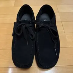 Clarks クラークスWallabee ブラックスエードのサムネイル