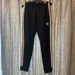 【美品】adidas ブラック ストライプ トラックパンツ
