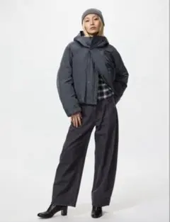 UNIQLOバギーカーブジーンズ　　ダークグレー　28