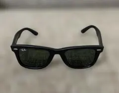 Ray-Ban Wayfarer マットブラック サングラスのサムネイル