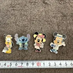 ディズニーピンバッジ 4個セット