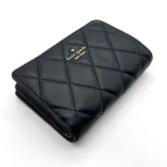 ケイトスペード コンパクト 折り財布 ロゴ金具 キルティング ブラック レザー