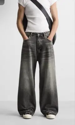 超激レア!! 希少 即完売 ZARA スーパーバギー デニム アクネ acne