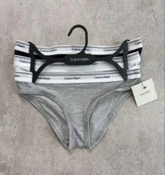 Calvin Klein ショーツ 3枚セット ブラック グレー ホワイト XSのサムネイル