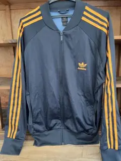 adidas ジャージ　フルジップ　ジャケット　サイズＬくらい　トレフォイル