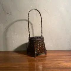 Item thumbnail for item eba5c81a-f2aa-4e1c-bd79-8ae1b483aa97