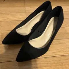 黒 スエード ポインテッドトゥパンプス