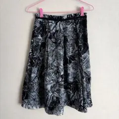 NEMIKA♡フレアスカート　レリアン　Erica イタリア製　花柄　ボタニカル