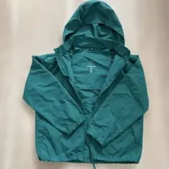 ユニクロ　ポケッタブルパーカー　150