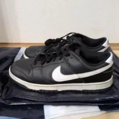 Nike ブラック ホワイト スニーカー