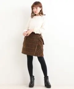 MAJESTIC ベルトポイントチェックスカート 秋冬物