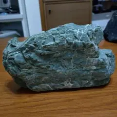 蛇紋岩や水石とよばれる天然石の置物 - メルカリ