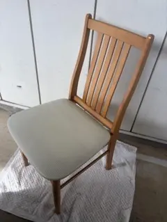 カリモク ダイニングチェアのサムネイル