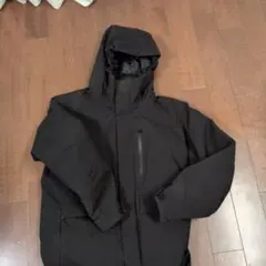 ブラック ダウンジャケット 防水素材