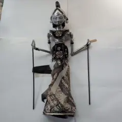 インドネシア伝統芸能 木製可動式人形 - メルカリ
