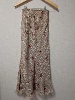 小さめ　DEICYme　フラワープリント スカート