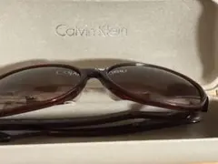 Calvin Klein サングラス ブラウン系のサムネイル