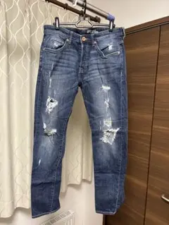H&M ダメージ加工デニムパンツ ダークブルー　３３インチ