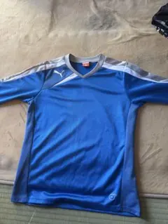 Puma 青 Vネックシャツ　長袖