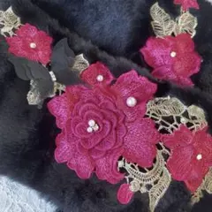 B-173 ティペット　マフラー　薔薇　蝶々　防寒　ハンドメイド