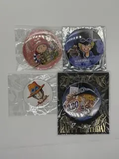 ☆ワンピース　缶バッジ４個セット