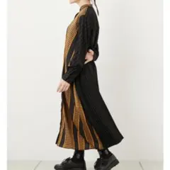 ear PAPILLONNER スカーフ風プリーツワンピース