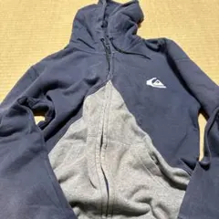 ネイビー パーカー