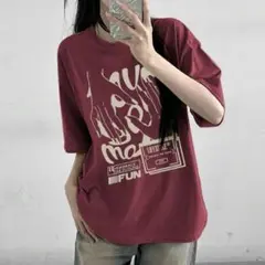DAZY グラフィックデザインTシャツ レッド SHEIN