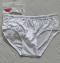 激レア!! BENCH/BODYブランド 白ビキニブリーフのサムネイル
