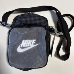 Nike チェック柄 ショルダーバッグのサムネイル
