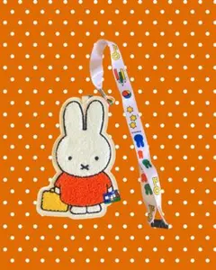 ミッフィー パスケース ストラップ付 定期入れ IDカードホルダー 社員証