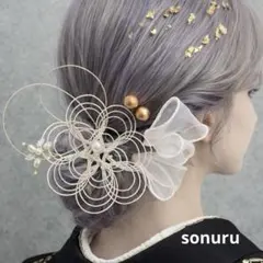 69✴︎卒業式髪飾り　水引　白リボン 成人式髪飾り　ブライダル　和装袴　パール金箔