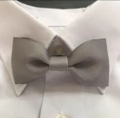 【452】蝶ネクタイ　ブローチ　グレー　七五三　発表会　入学式　入園式　卒園式