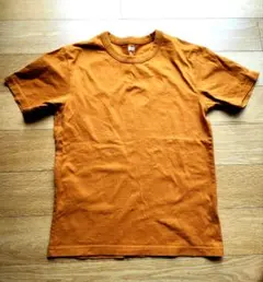 UNIQLO オレンジ Tシャツ メンズサイズ S