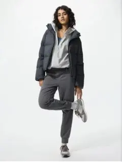 ユニクロ ウルトラストレッチアクティブジョガーパンツ グレー