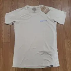 [新品]ウィメンズ・キャプリーン・クール・デイリー・グラフィック・シャツ