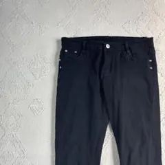 【定番】黒スキニーパンツ ストレッチ素材 美脚 シルエット 動きやすい 無地