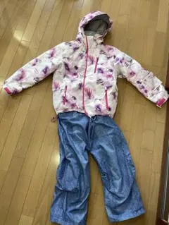 値下げDREAM FLY子ども用スノーボードウェアセット　140