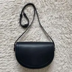 UNITED ARROWS TOKYO ハーフムーン ワンショルダーバッグ