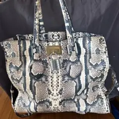 ロベルトカヴァリ ラムレザー バッグ 本革のサムネイル