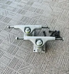 タイムセール！！　シーヴ　THEEVE TRUCKS トラック　チタン　TIAX