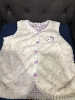 ハローキティちゃん フワフワ ベスト130㌢