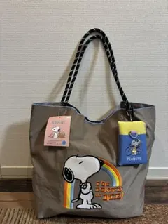 新品　スヌーピー　トートバッグ　大きめ2wayシルエット　パスケース付