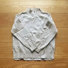 ベージュハイネック